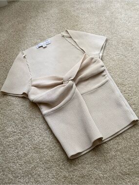 City Beach Cream Front-Twist Short Sleeve Top